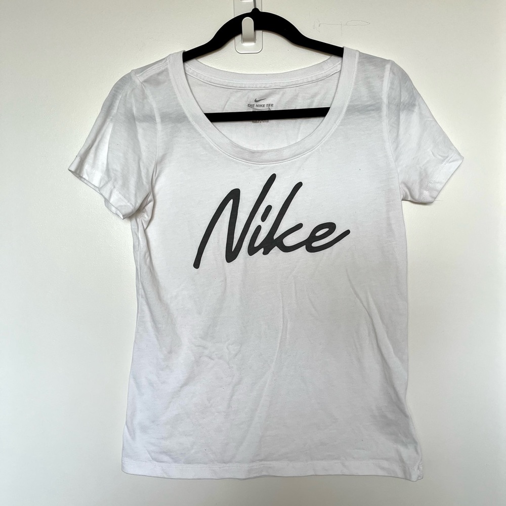 Nike graphic tee, size XS